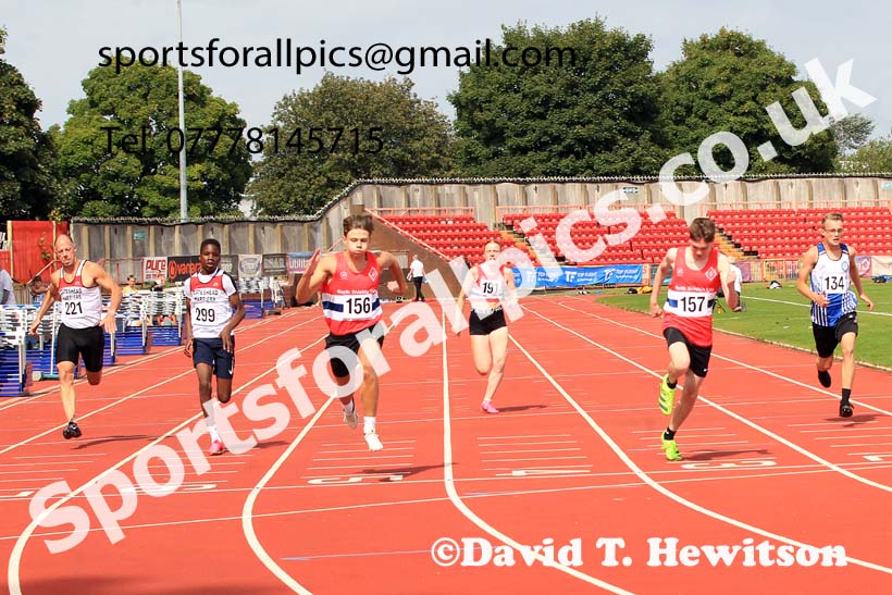 100 metres, 2024 Gateshead Tartan Games.  Photo: David T. Hewitson/Sports for All Pics